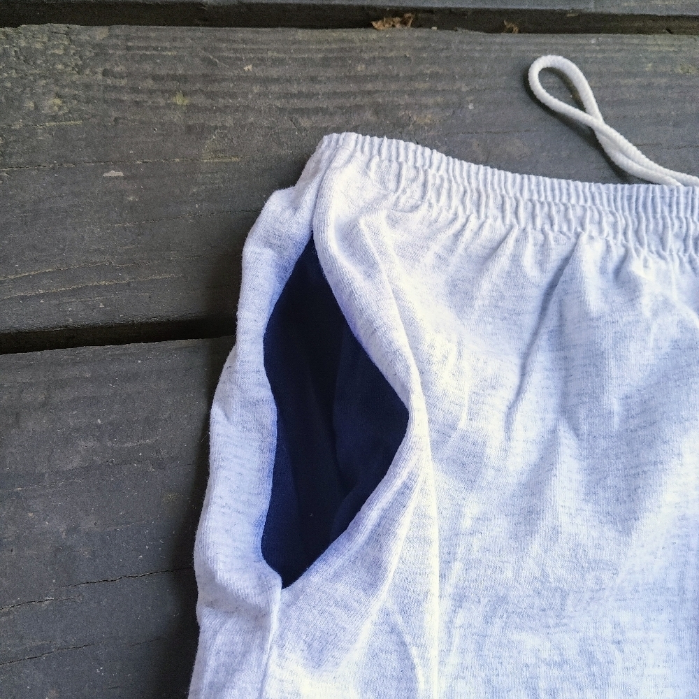 Vintage Duke University Drawstring Grey Blue Shorts Men's Size Large - Picture 3 of 5